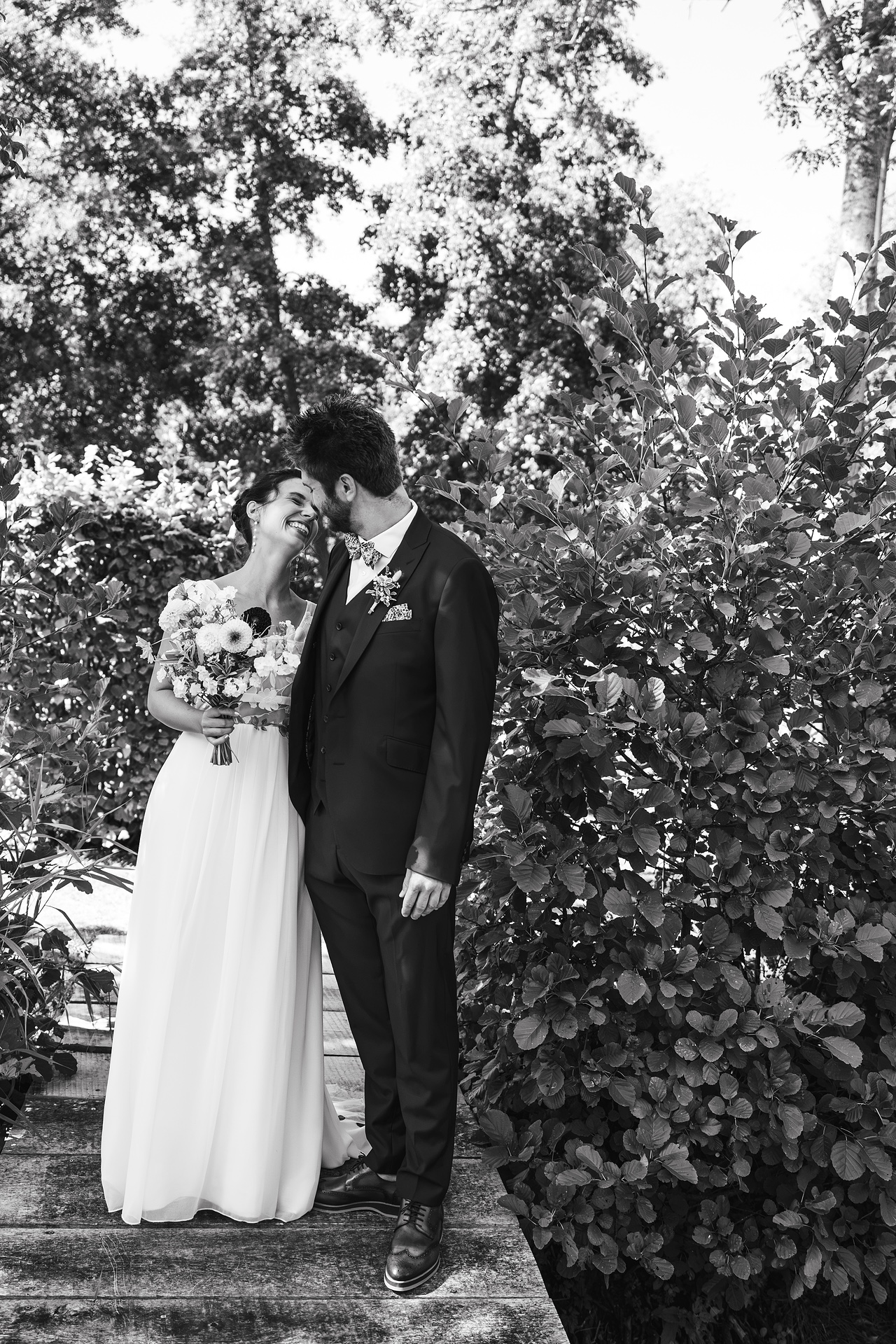 Photographe mariage Eure-et-Loir : Armelle et Julien, portrait de couple à Montigny-sur-Avre